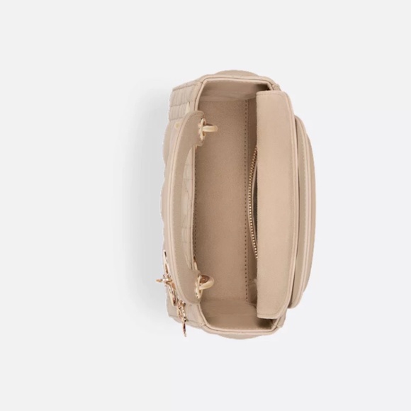 Gorgeous Mini Lady Dior - Picture 3 of 3